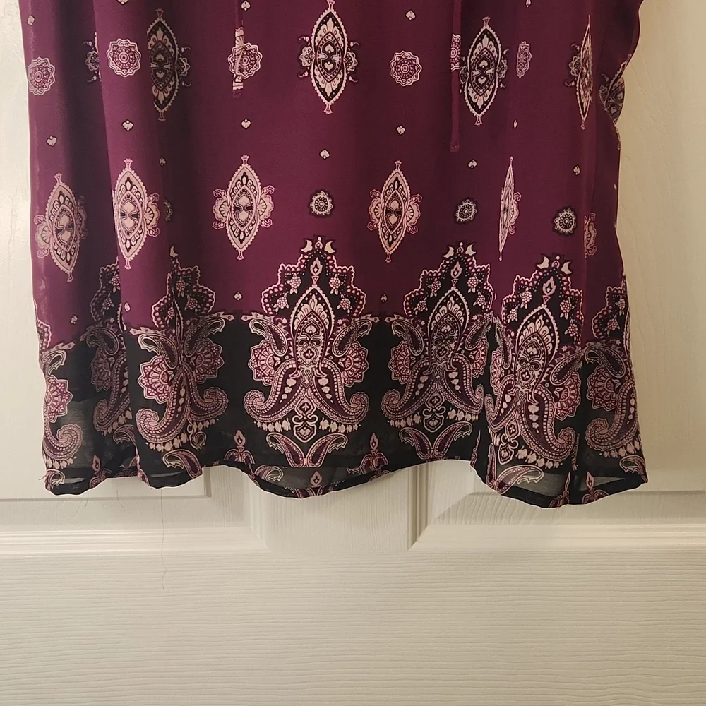 Apt.9 Women's Burgandy and Black Paisley Print Flutter Sleeve Top Size S - Picture 3 of 10